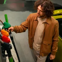 Parlamentul polonez aprobă plafonarea prețurilor la benzină, completând reducerile de TVA și accize - Foto: Freepik (Imagine cu rol ilustrativ)