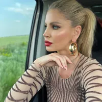 Ce a pățit Andreea Bănică pe un aeroport din România. Vedeta, revoltată de cum a fost tratată Foto: facebook/Andreea Banica