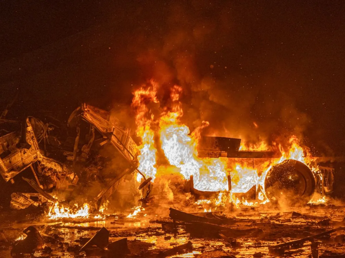 VIDEO Convoi rusesc, care transporta infanteria rusă, făcut praf și pulberi de drone în „triunghiul Gulyaypol”