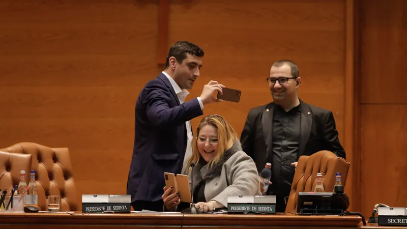 Șoșoacă anunță că George Simion îl înlocuiește pe Călin Georgescu: E supărare mare în AUR - Foto: INQUAM PHOTOS / George Călin