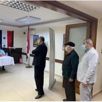 La Ambasada Siriei, câțiva loialiști își votează dictatorul/Foto: Facebook
