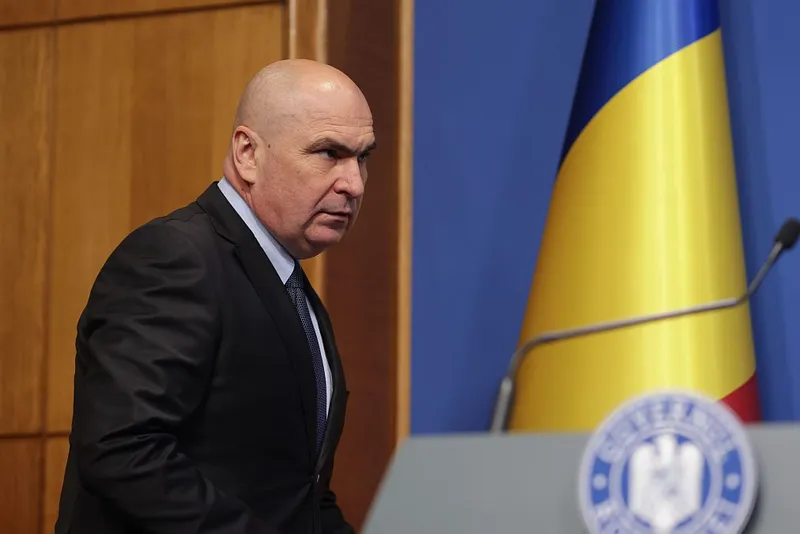 Ilie Bolojan, în conferinţă de presă - Foto: INQUAM PHOTOS/George Călin