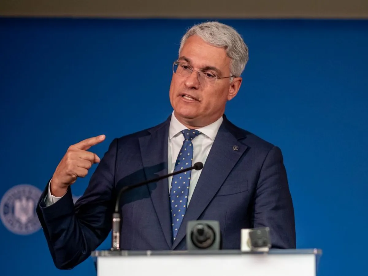 Dragoş Pîslaru, ministrul Investiţiilor şi Fondurilor Europene, în conferinţă de presă - Foto: INQUAM PHOTOS/Alexandru Nechez
