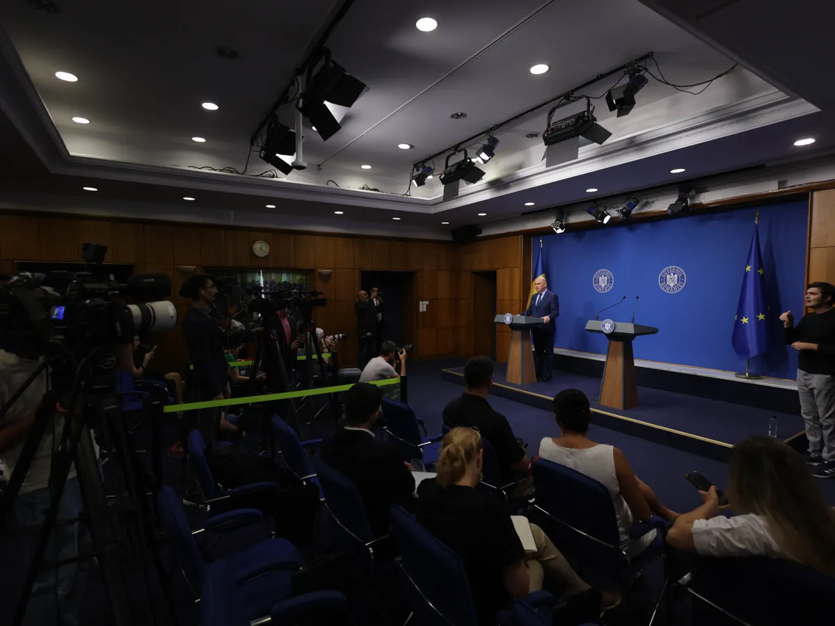 Bolojan a făcut o ofertă pentru pensiile speciale - Foto: INQUAM PHOTOS / Bogdan Buda