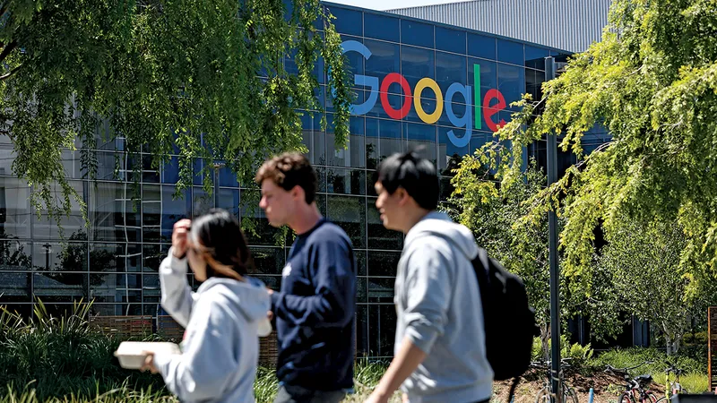 FĂRĂ DINȚI În ciuda politicilor Google care interzic conținutul autogenerat de tip „spam“, 90 la sută dintre reclamele livrate către NewsGuard au provenit de la Google Ads