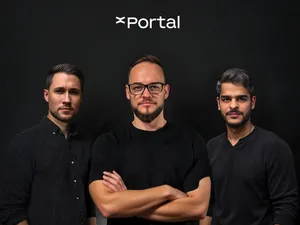 Sergiu Biriș, co-fondator și CEO al xPortal, alături de Marko Bradic (ex-CEO Alphalink) și Mohit Tilwani (ex-CTO Alphalink)