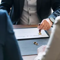 Ce să faci când divorțezi și vrei să păstrezi numele din căsătorie Foto: Freepik.com - rol ilustrativ