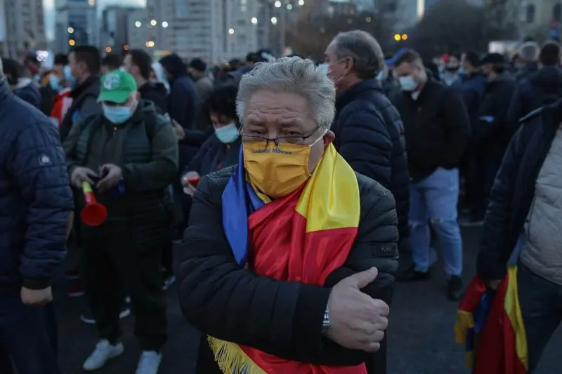 Ion Rădoi, la Piața Victoriei, la protestul anti măsuri de restricție la care au participat George Simion și Diana Șoșoacă. Foto Inquam Photos/Octav Ganea