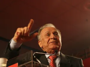 Ion Iliescu îl felicită pe Nicușor Dan: Toate forțele politice democratice să sprijine președintele - Foto: Profimedia Images