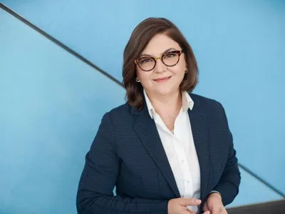 Adina Vălean răspunde celor care au criticat-o pentru o postare despre Belarus. Foto Facebook