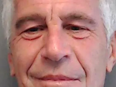 „Cea mai mare operațiune de șantaj din istorie”: cazul Epstein, pista rusă