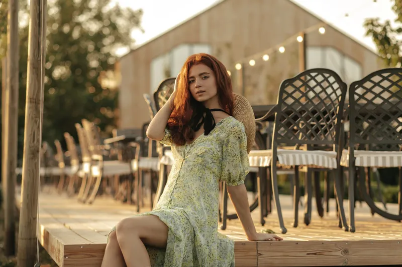 Femeie la sat - Foto: Freepik