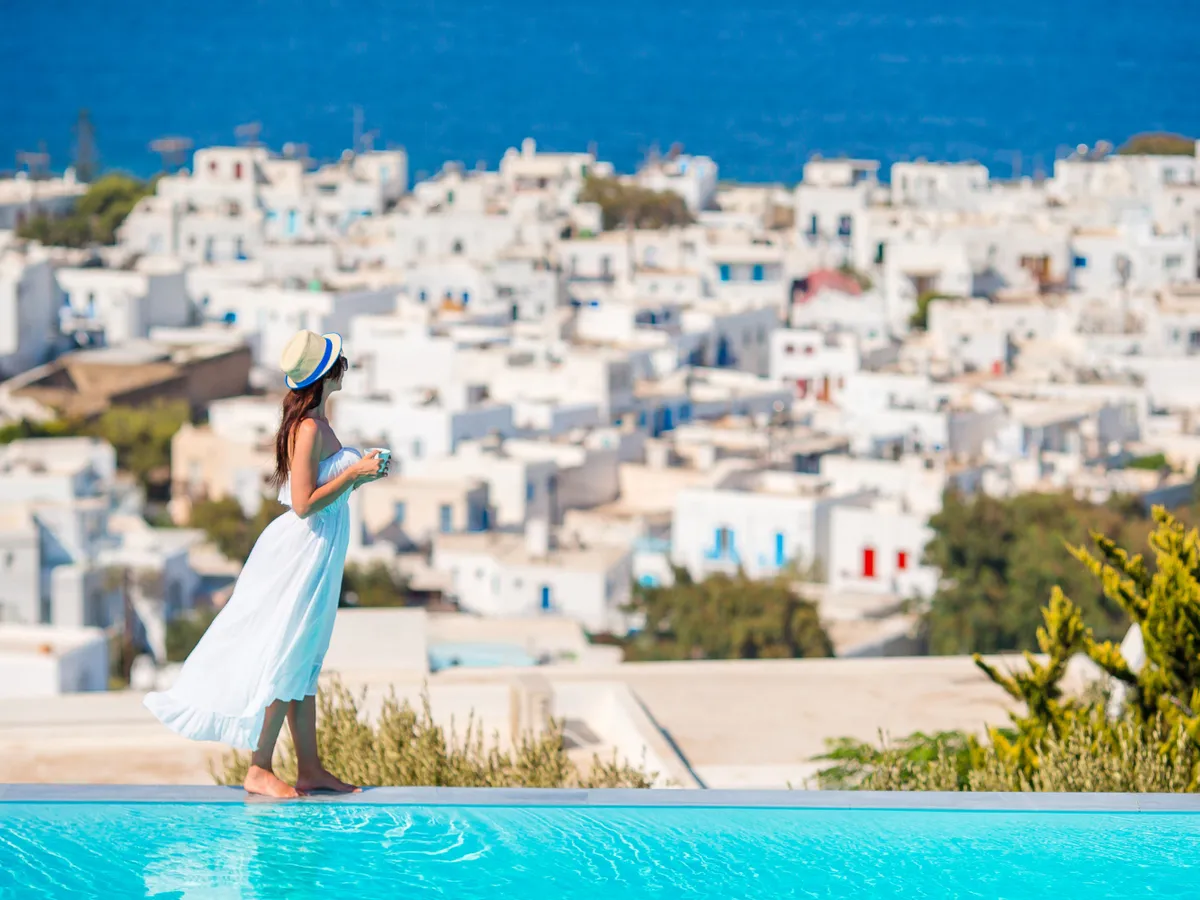 Femeie în Grecia - Foto: Freepik