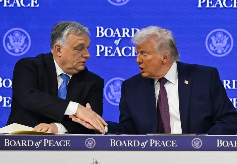 Viktor Orban şi Donald Trump, compliment&acirc;ndu-se reciproc, la Consiliul Păcii - Foto: Profimedia Images