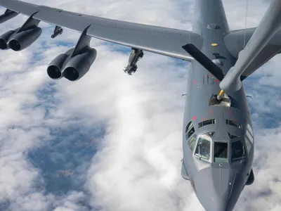 Bombardierele americane B-52 au zburat alături de F-16 ale României. Pregătim lovituri de precizie - Foto: Profimedia Images - Foto: Profimedia Images