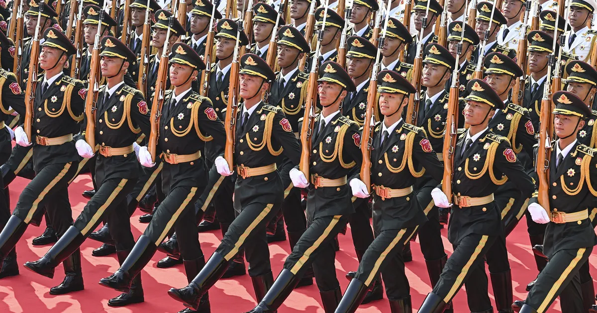 „Își fac arme nucelare secrete” • Newsweek România