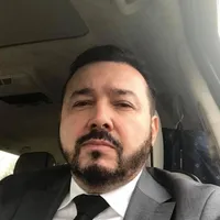 "Mitralieră" își face selfie-uri în mașină/FOTO: Facebook.com