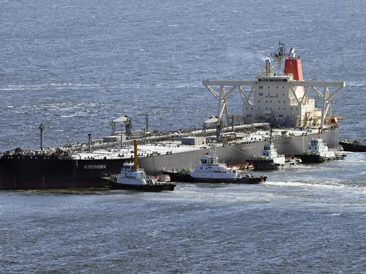 Kurishima, ultimul petrolier cu destinaţia Japonia, a ajuns în Portul Tokio, după ce a reuşit să treacă prin Strâmtoarea Hormuz - Foto: Profimedia Images
