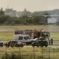 Avionul a fost verificat iar pasagerii au fost duți într-o zonă sigură Foto: BoardingPass