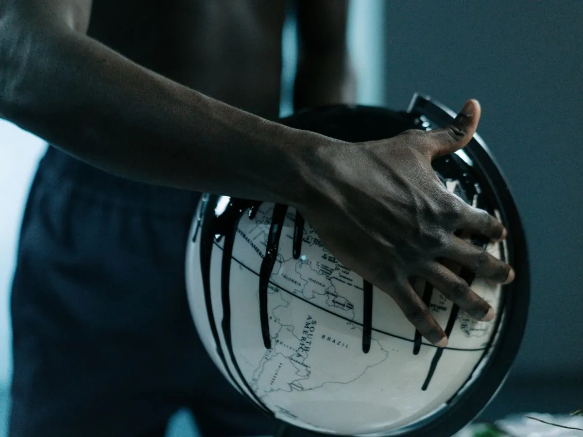 Excesul de ofertă de petrol ar putea duce la un deficit de 4 milioane de barili pe zi