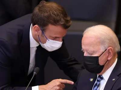 Criza submarinelor: Biden și Johnson îi gândilă orgoliul lui Macron, dar acesta nu se lasă/foto: getty