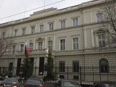 Kremlinul ascultă de pe acoperișurile Vienei. Au revenit platformele rusești de interceptare a semnalelor din timpul Războiului Rece