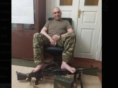 Un general rus i-a trimis soției poze cu urechi tăiate ale prizonierilor ucraineni: „Voi aduna o ghirlandă și ți-o voi face cadou”