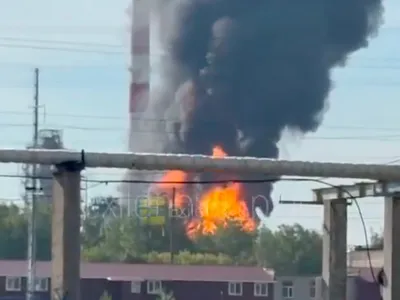 Rafinărie Lukoil în flăcări - Foto: X/@Maks_NAFO_FELLA