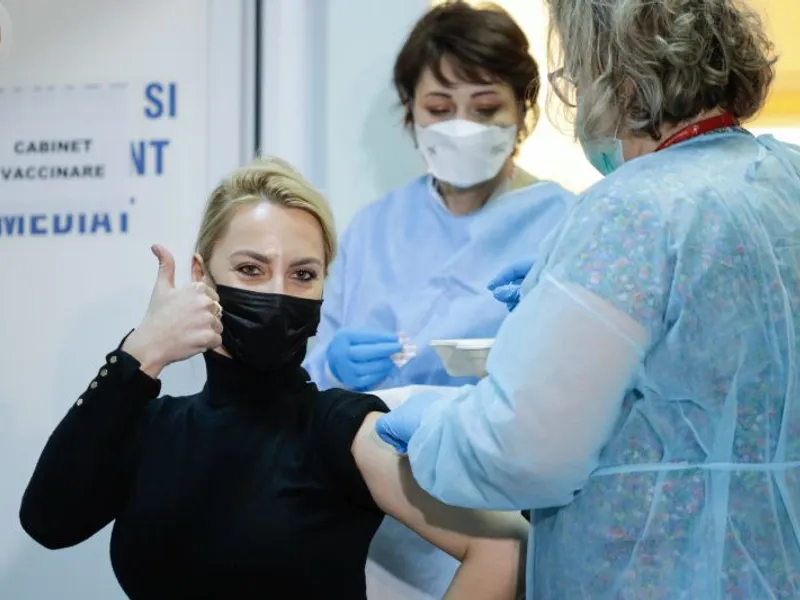 Doar 1% dintre vaccinați s-au infectat cu SARS-CoV-2 la 10 zile după rapel. Foto Inquam Photos/George Călin