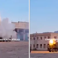 VIDEO O rachetă lansată de pe un Pantsir-S1 rusesc îl lovește în plin pe soldatul care filmează - FOTO: Twitter/@chrisschmitz