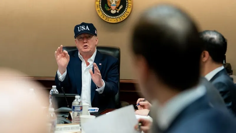 Trump - Foto: FB