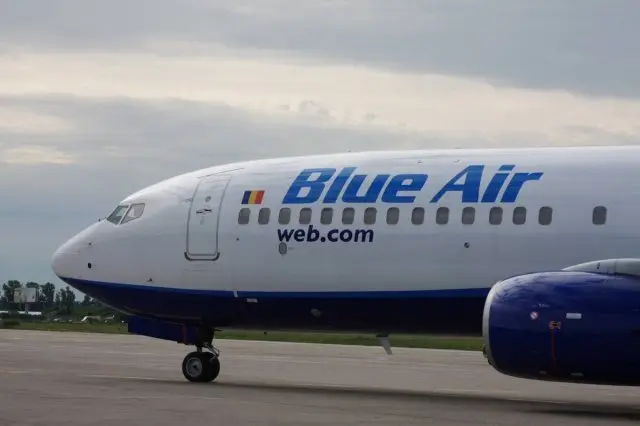 Aveţi bilete rezervate la Blue Air? S-au făcut iar ajustări în funcție de prețul la kerosen