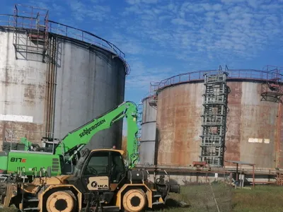 Halmea, judeţul Satu Mare. Substanţe depozitate eronat - Foto: Facebook/Garda Naţională de Mediu