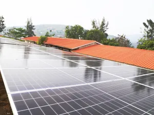 Trump consideră fotovoltaicele și eolienele dăunătoare rețelei electrice. Se taie subvențiile - Foto: Profimedia Images (Imagine cu rol ilustrativ)