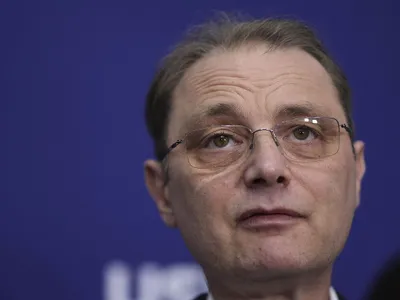 Premierul Luca Niculescu - Foto: INQUAM PHOTOS/Octav Ganea