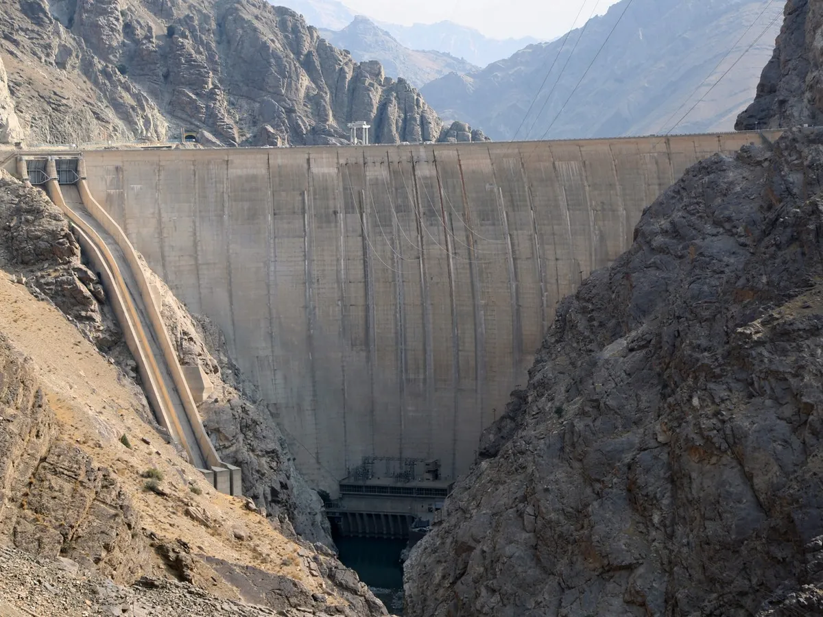 Iran însămânțează norii pentru ploaie artificială. Dacă seceta persistă, capitala Teheran trebuie evacuată