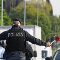 O bombă artizanală a fost descoperită într-o mașină la Roma/Foto:football.italia