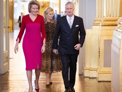 Regina Mathilde a Belgiei, în centrul unui scandal din cauza rochiei purtate la un eveniment. / Foto: Instagram, @belgianroyalpalace