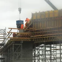 În ultimii patru ani a început din nou să se construiască masiv, însă toate companiile se luptă pentru același număr de angajați care este din ce în ce mai mic. Foto Inquam Photos/Octav Ganea