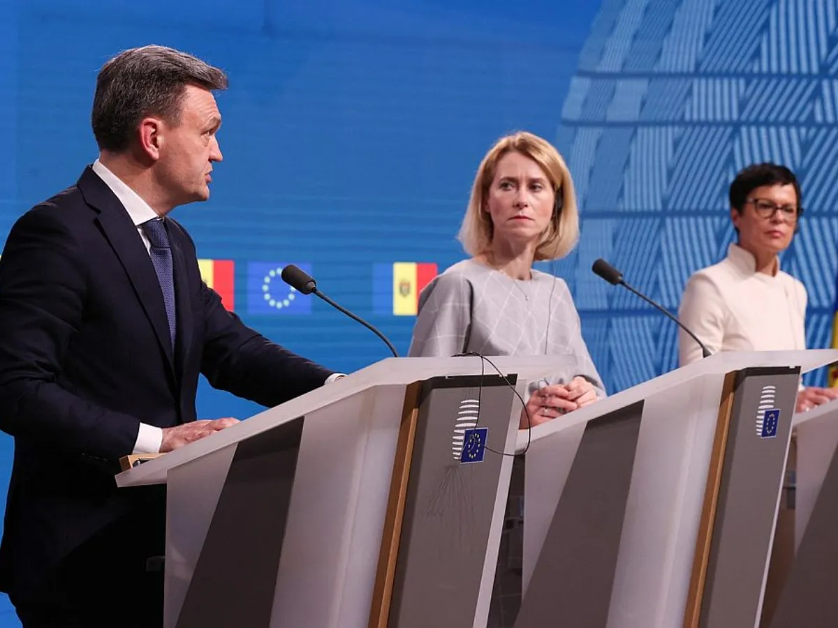 Premierul Dorin Recean, la Bruxelles, la Consiliul Uniunii Europene - Foto: Profimedia Images