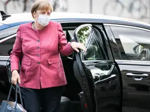 Fostul cancelar german Angela Merkel a rămas fără portofel. I-a fost furat la cumpărături în Berlin. / Foto: then24.com