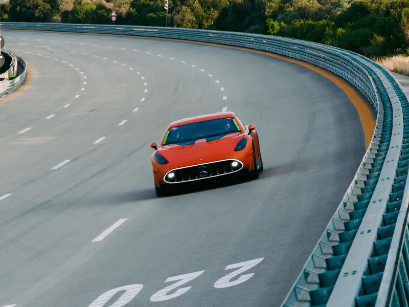 Nou record mondial pentru o mașină electrică: 5.479 km în 24h, înconjurul Pâmântului în sub 8 zile - Foto: Mercedes-AMG