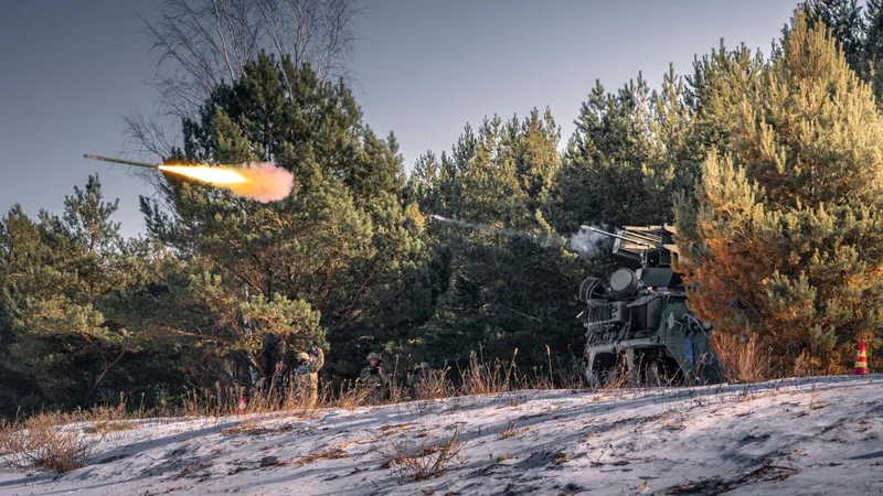 Noul M-SHORAD al Armatei SUA loveşte ţinta, în timpul exercițiului Saber Strike Live Fire - Foto: Profimedia Images