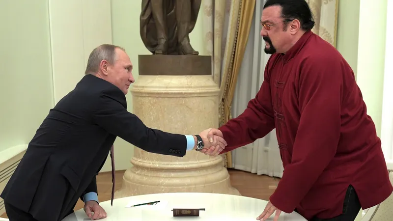 Vladimir Putin și Stevan Seagal / Foto: Profimedia