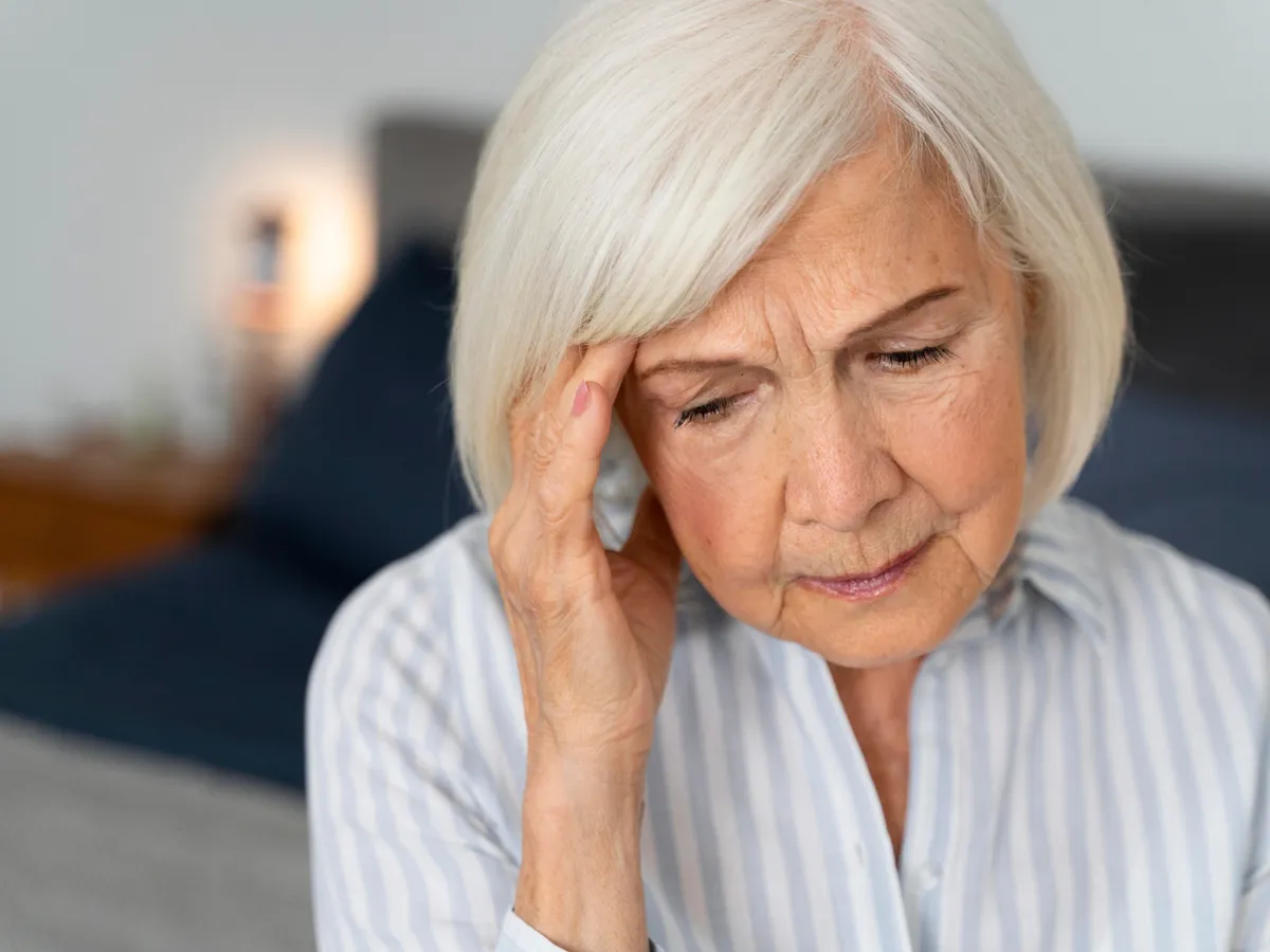 Pensionară la pensie - Foto: Freepik