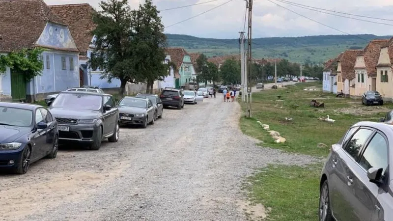 Mașini în Viscri