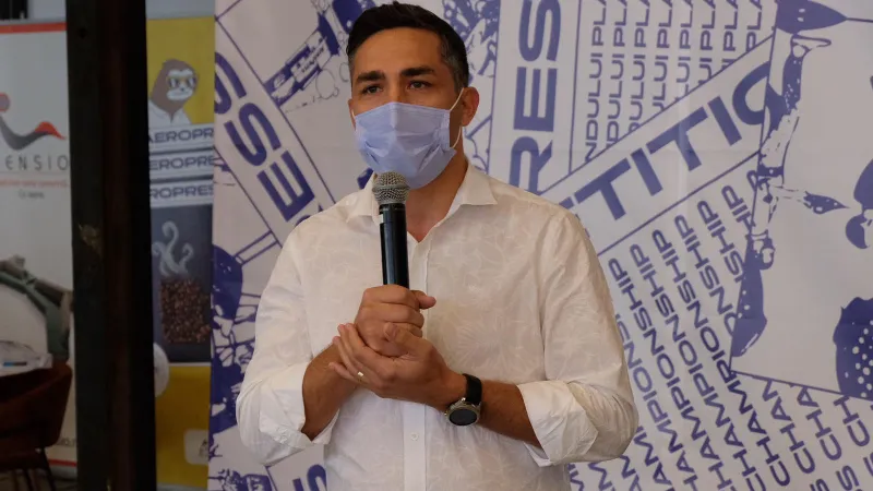 Gheorghiță: Persoanele vaccinate cu Johnson & Johnson încă nu au recomandare pentru doza de rapel/FOTO: Facebook/RoVaccinare
