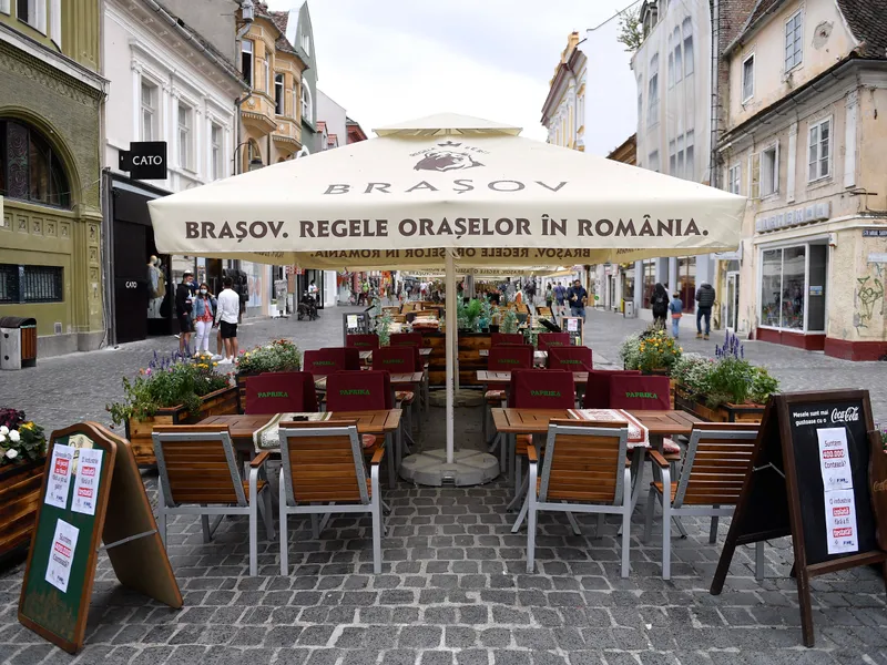 Firmele pot primi stimulente pentru angajarea elevilor și studenților pe perioada vacanței - FOTO: Inquam Photos / Alex Nicodim