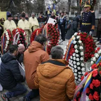 Slujbă în cimitir - Foto: INQUAM PHOTOS /Sabin Cirstoveanu