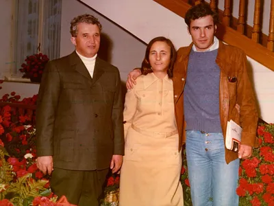 Nicu Ceaușescu, alături de părinții lui, în 1976 - Foto: Fototeca online a comunismului românesc - cota 024/1976